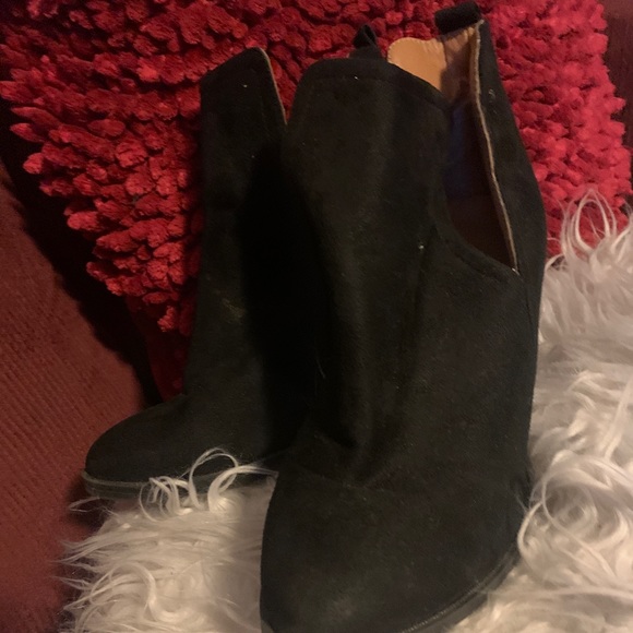 Charlotte Russe Black  Slip On Booties, Boots, 7 - Picture 1 of 3